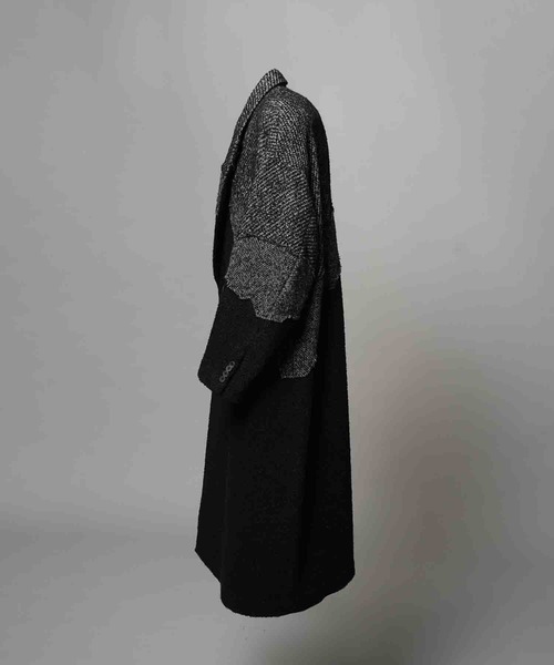 MAISON SPECIAL(メゾンスペシャル)の「《UNISEX》Zigzag Different Material Docking Prime-Over Coat/ジグザグプライムオーバー異素材切替コート【MAISON SPECIAL/メゾンスペシャル】(チェスターコート・メンズ・ブラック・2/1/0)」の8枚目の写真