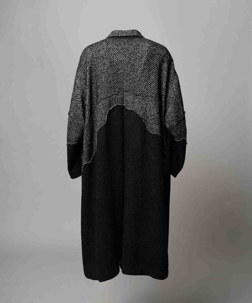 MAISON SPECIAL(メゾンスペシャル)の「《UNISEX》Zigzag Different Material Docking Prime-Over Coat/ジグザグプライムオーバー異素材切替コート【MAISON SPECIAL/メゾンスペシャル】(チェスターコート・メンズ・ブラック・2/1/0)」の9枚目の写真