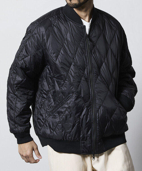 タイオン ジャパンスペシャル リバーシブル スカジャン ダウンジャケット　黒　L ジャパンスペシャル リバーシブル スカジャン ダウンジャケット