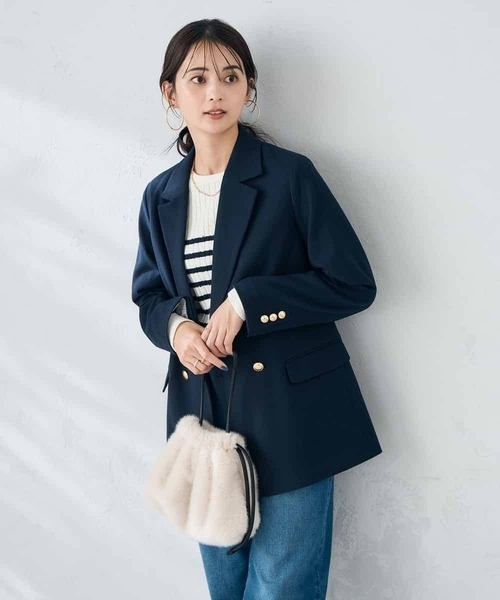 a.v.v（アーヴェヴェ）の「【ストレッチ/雑誌InRed(宝島社)11月号掲載】ダブルブレストジャケット（テーラードジャケット・レディース・ライトグレー/ネイビー/グレー・40/38/36）」の4枚目の写真