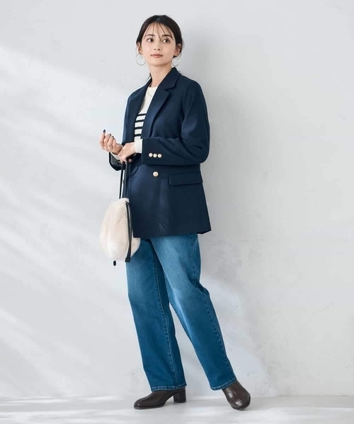 a.v.v（アーヴェヴェ）の「【ストレッチ/雑誌InRed(宝島社)11月号掲載】ダブルブレストジャケット（テーラードジャケット・レディース・ライトグレー/ネイビー/グレー・40/38/36）」の8枚目の写真