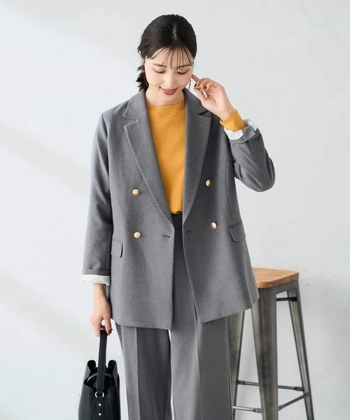 a.v.v（アーヴェヴェ）の「【ストレッチ/雑誌InRed(宝島社)11月号掲載】ダブルブレストジャケット（テーラードジャケット・レディース・ライトグレー/ネイビー/グレー・40/38/36）」の13枚目の写真