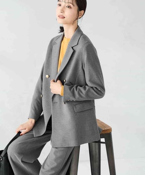 a.v.v（アーヴェヴェ）の「【ストレッチ/雑誌InRed(宝島社)11月号掲載】ダブルブレストジャケット（テーラードジャケット・レディース・ライトグレー/ネイビー/グレー・40/38/36）」の16枚目の写真