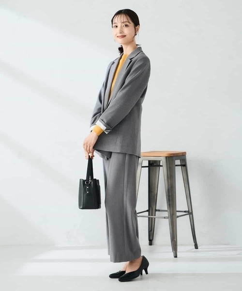 a.v.v（アーヴェヴェ）の「【ストレッチ/雑誌InRed(宝島社)11月号掲載】ダブルブレストジャケット（テーラードジャケット・レディース・ライトグレー/ネイビー/グレー・40/38/36）」の20枚目の写真