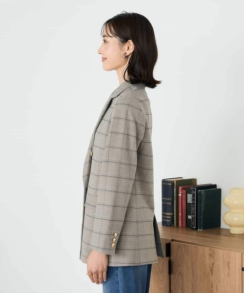 a.v.v（アーヴェヴェ）の「【ストレッチ/雑誌InRed(宝島社)11月号掲載】ダブルブレストジャケット（テーラードジャケット・レディース・ライトグレー/ネイビー/グレー・40/38/36）」の22枚目の写真