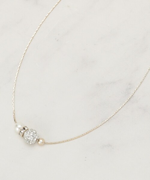 SHOO・LA・RUE（シューラルー）の「【セレモニー】ロンデルパヴェショートネックレス（ネックレス・レディース・ゴールド/ピンクゴールド/シルバー・00）」の3枚目の写真