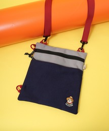 Duckster（ダックスター）の「DUCKSTER おじさん柄 ワッペン 2WAY サコッシュ ショルダーバッグ 男女兼用（ショルダーバッグ）」