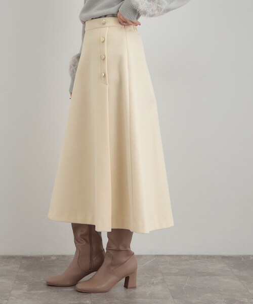 couture brooch（クチュールブローチ）の「【通勤/金ボタン】フェイクウール ポンチスカート（スカート・レディース・アイボリー/ネイビー/ベージュ・36/38/40/42）」の8枚目の写真