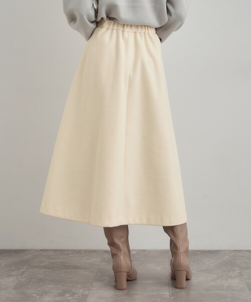 couture brooch（クチュールブローチ）の「【通勤/金ボタン】フェイクウール ポンチスカート（スカート・レディース・アイボリー/ネイビー/ベージュ・36/38/40/42）」の9枚目の写真