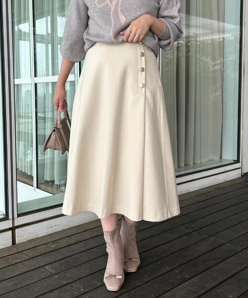 couture brooch（クチュールブローチ）の「【通勤/金ボタン】フェイクウール ポンチスカート（スカート・レディース・アイボリー/ネイビー/ベージュ・36/38/40/42）」の16枚目の写真