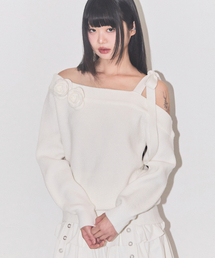 ILLIGO（イリゴ）の「Bloom Bow Off-Shoulder Knit Ivory（ニット/セーター）」