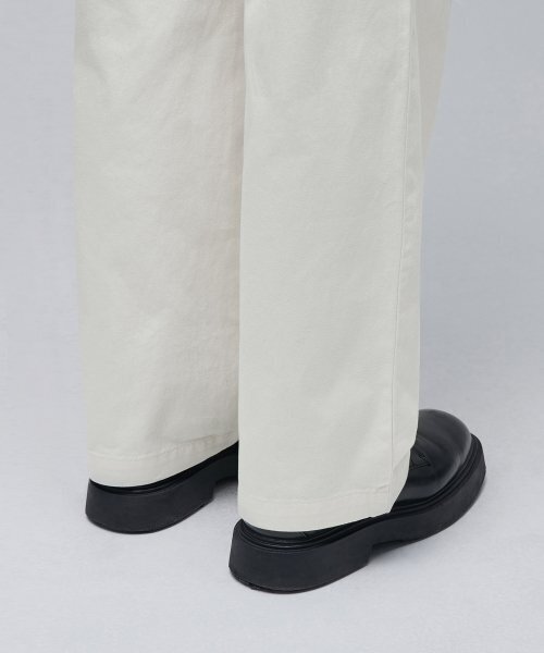 MUSINSA STANDARD（ムシンサスタンダード）の「ツーピンタックワイドチノパンツ [クリーム]（その他パンツ・メンズ・その他・29/30/31/33/26/27/28/40/38/42/36/34/32）」の7枚目の写真