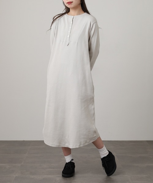 OMNES(オムネス)の「ハニカムストレッチワッフル切り替えヘンリーワンピース(ワンピース・レディース・ラベンダー/ライトグレー/ブルーグレー/ブラック/アイボリー・M)」の22枚目の写真