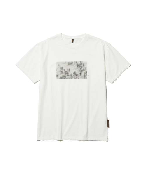 DEFGARMENTS（デフグラメンツ）の「スクエアディティフィTシャツ[ホワイト]（Tシャツ/カットソー・レディース・その他・MEDIUM/LARGE）」の2枚目の写真