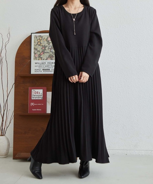 ⭐️プリーツプリーズ黒ロングワンピース⭐️ セール】プリーツ加工 切り替えロングワンピース（ワンピース