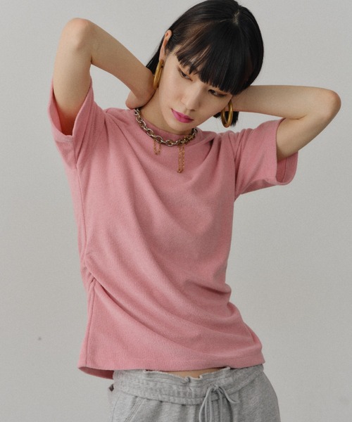yae（ヤエ）の「Waist tuck pile T-shirt / ウエストタックパイルティーシャツ（Tシャツ/カットソー・レディース・レッド/ベビーピンク/ネイビー・FREE）」の2枚目の写真