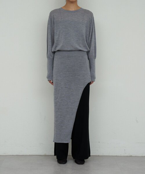 GALLARDAGALANTE(ガリャルダガランテ)の「【HERITANOVUM】アシンメトリーニットワンピ(パーカー・レディース・オフホワイト/グレー・FREE)」の10枚目の写真