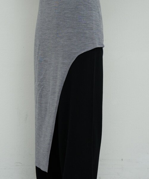 GALLARDAGALANTE(ガリャルダガランテ)の「【HERITANOVUM】アシンメトリーニットワンピ(パーカー・レディース・オフホワイト/グレー・FREE)」の15枚目の写真