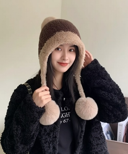 VIBGYOR（ヴィブジョー）の「【EIZZ/アイズ】もこもこポンポン イヤーフラップ フェイクファー キャップ（ニットキャップ/ビーニー・レディース・グレー/オフホワイト/ブラック/ブラウン/ベージュ・FREE）」の17枚目の写真