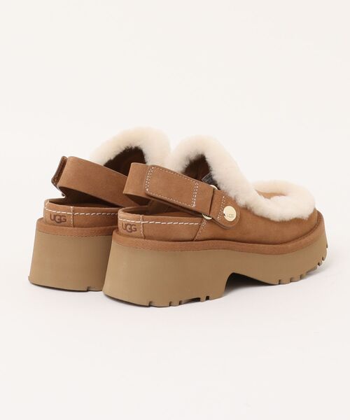 UGG（アグ）の「【UGG】ESMEE CLOG（スリッポン・レディース・ブラウン・25/23/24/22）」の2枚目の写真