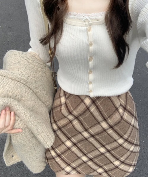 SallyLunn(サリーラン)の「タイトチェックミニスカート(スカート・レディース・ブラウン/ブラック/ベージュ・LARGE/MEDIUM)」の5枚目の写真