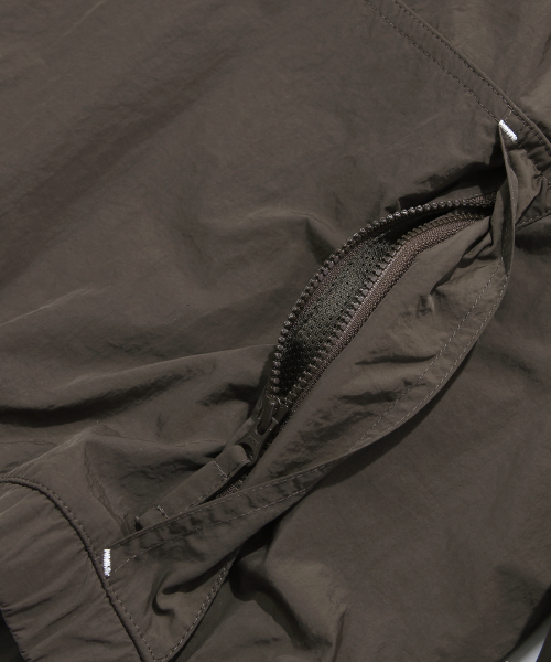 PHYPS MOTORCYCLE(フィップスモーターサイクル)の「Basic nylon Pocket Long Sleeve Brown(Tシャツ/カットソー・レディース・その他・SMALL/MEDIUM/LARGE/X-LARGE)」の5枚目の写真