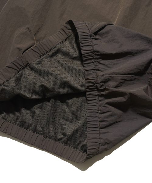 PHYPS MOTORCYCLE(フィップスモーターサイクル)の「Basic nylon Pocket Long Sleeve Brown(Tシャツ/カットソー・レディース・その他・SMALL/MEDIUM/LARGE/X-LARGE)」の6枚目の写真