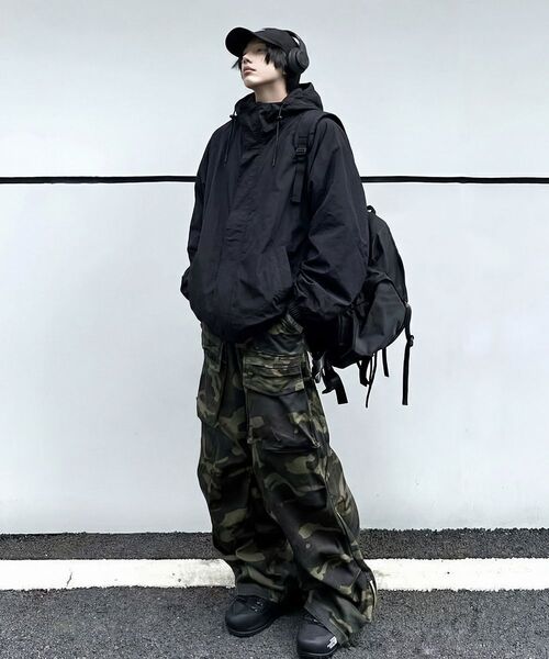 ARTISTWEAR（アーティストウェア）の「[ATW] ベーシックフードパーカー（ナイロンジャケット・レディース・ブラック・XX-LARGE/LARGE/MEDIUM/X-LARGE）」の6枚目の写真