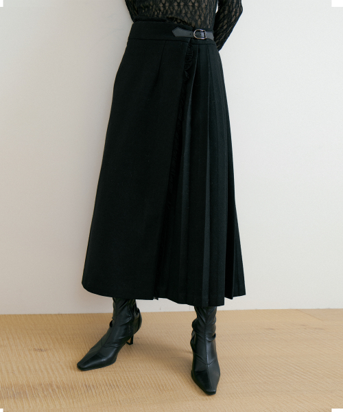 LUCIR ZU(ルシールズ)の「Fringe Wool Pleated Skirt (black)(スカート・レディース・その他・FREE)」の3枚目の写真