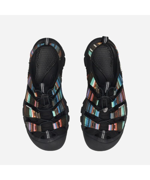 KEEN(キーン)の「KEEN NEWPORT H2 / キーン ニューポート H2 / 1001942(サンダル・メンズ・ブラック・26cm/28cm/27.5cm/29cm/26.5cm/28.5cm/27cm/25cm)」の2枚目の写真
