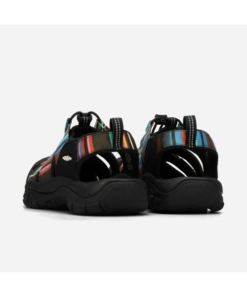 KEEN(キーン)の「KEEN NEWPORT H2 / キーン ニューポート H2 / 1001942(サンダル・メンズ・ブラック・26cm/28cm/27.5cm/29cm/26.5cm/28.5cm/27cm/25cm)」の3枚目の写真
