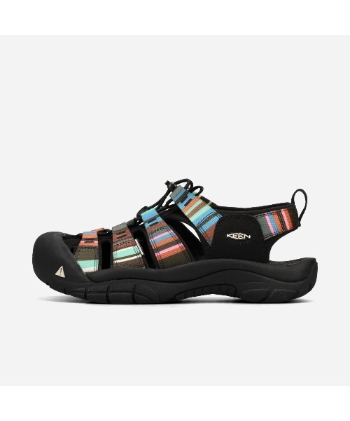 KEEN(キーン)の「KEEN NEWPORT H2 / キーン ニューポート H2 / 1001942(サンダル・メンズ・ブラック・26cm/28cm/27.5cm/29cm/26.5cm/28.5cm/27cm/25cm)」の4枚目の写真
