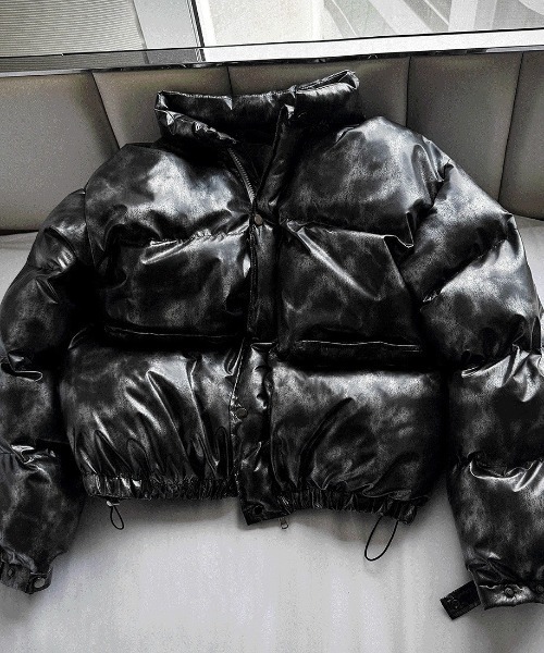 COSYHARU(コシハル)の「メタルカラーセミクロップパディング(ダウンジャケット/コート・メンズ・チャコール・MEDIUM/LARGE)」の15枚目の写真