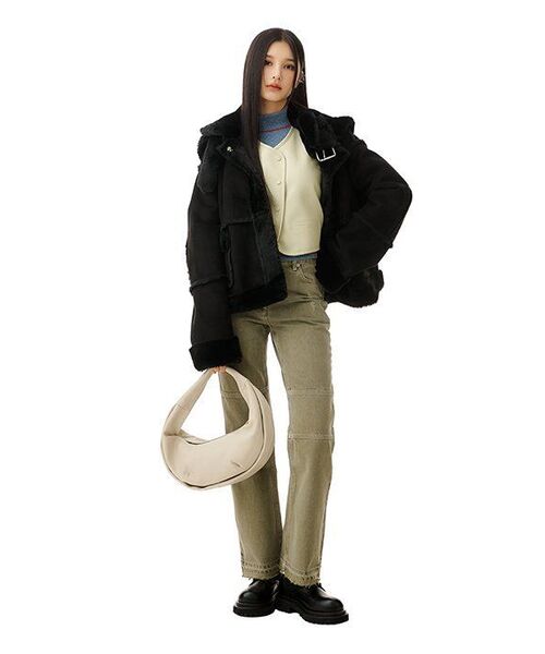 SHOEHI(シューハイ)の「リアナニットレースアップウォーカーブーツ_B1525(ブーツ・レディース・ブラック・22.5cm/23cm/23.5cm/24cm/24.5cm/25cm)」の12枚目の写真