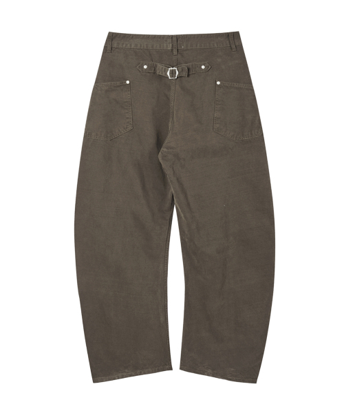 AKECII（アケシ）の「デンゼルサミットカーブドコットンパンツ_カーキ（その他パンツ・メンズ・その他・SMALL/MEDIUM/LARGE）」の2枚目の写真
