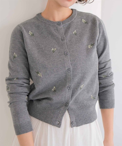 titivate(ティティベイト)の「フラワー刺繍カーディガン(カーディガン/ボレロ・レディース・イエロー/チャコール/アイボリー・FREE)」の8枚目の写真