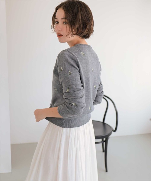 titivate(ティティベイト)の「フラワー刺繍カーディガン(カーディガン/ボレロ・レディース・イエロー/チャコール/アイボリー・FREE)」の10枚目の写真