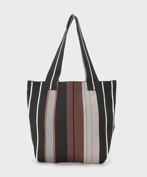 INDIVI（インディヴィ）の「【WEB限定カラー／A4収納】柄ニットバッグ（トートバッグ・レディース・ブラウン系その他3/ベージュ系4/ダークブラウン系2/ブラック系5/ブラック系4/ブラック系2・00）」の17枚目の写真