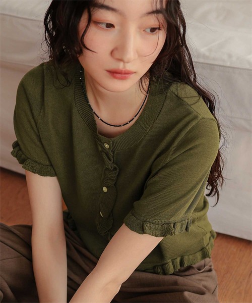 miette（ミエット）の「フリルデザイン半袖ニットカーディガン（カーディガン/ボレロ・レディース・グレー/ブラック/カーキ/レッド・L/M/S）」の22枚目の写真