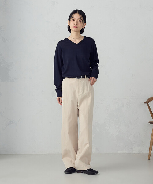 COMME CA ISM（コムサイズム）の「【UVカット・ウォッシャブル】ベーシック 2WAYネックニット（ニット/セーター・レディース・ネイビー/ブラック/アイボリー/グリーン・LARGE/MEDIUM）」の5枚目の写真