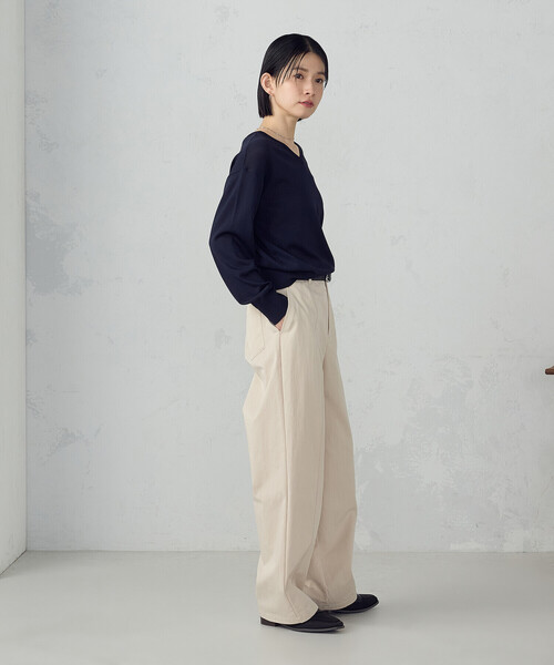 COMME CA ISM（コムサイズム）の「【UVカット・ウォッシャブル】ベーシック 2WAYネックニット（ニット/セーター・レディース・ネイビー/ブラック/アイボリー/グリーン・LARGE/MEDIUM）」の6枚目の写真