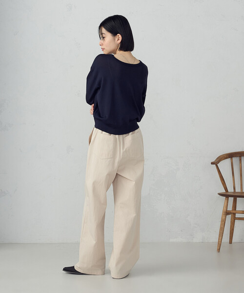 COMME CA ISM（コムサイズム）の「【UVカット・ウォッシャブル】ベーシック 2WAYネックニット（ニット/セーター・レディース・ネイビー/ブラック/アイボリー/グリーン・LARGE/MEDIUM）」の7枚目の写真