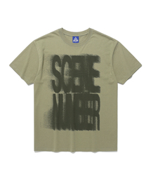 ISTKUNST（イストクンスト）の「SCENE NUMBER TEE_KHAKI(IK2EMMT509A)（Tシャツ/カットソー）」