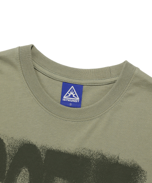 ISTKUNST(イストクンスト)の「SCENE NUMBER TEE_KHAKI(IK2EMMT509A)(Tシャツ/カットソー・レディース・カーキ・S/M/L)」の3枚目の写真