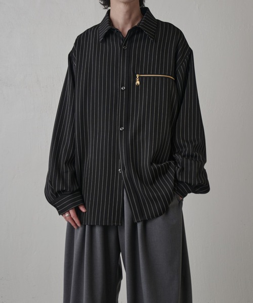 Lui's(ルイス)の「ストライプオーバーシャツブルゾン(シャツ/ブラウス・メンズ・ブラック/グレー系その他/ネイビー・FREE)」の4枚目の写真