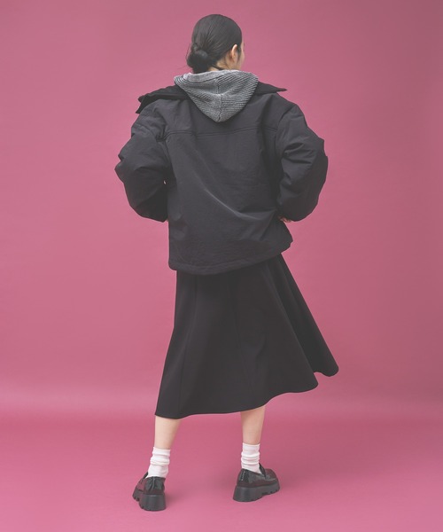 Kappa（カッパ）の「≪Kappa×and ST ウェルネスクラブ≫中綿ブルゾン (ユニセックス)（ブルゾン・レディース・ブラック/アイボリー/ラベンダー・LARGE/MEDIUM/SMALL）」の15枚目の写真