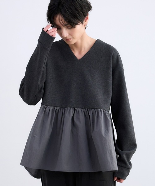 BARNYARDSTORM(バンヤードストーム)の「BARNYARDSTORM / Vネックペプラムプルオーバー / マシンウォッシャブル(Tシャツ/カットソー・レディース・ブラック/ブルー/クリーム/チャコール・FREE)」の5枚目の写真