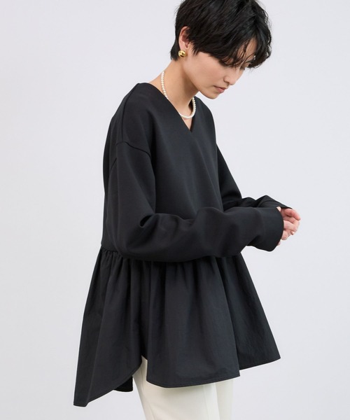 BARNYARDSTORM(バンヤードストーム)の「BARNYARDSTORM / Vネックペプラムプルオーバー / マシンウォッシャブル(Tシャツ/カットソー・レディース・ブラック/ブルー/クリーム/チャコール・FREE)」の12枚目の写真