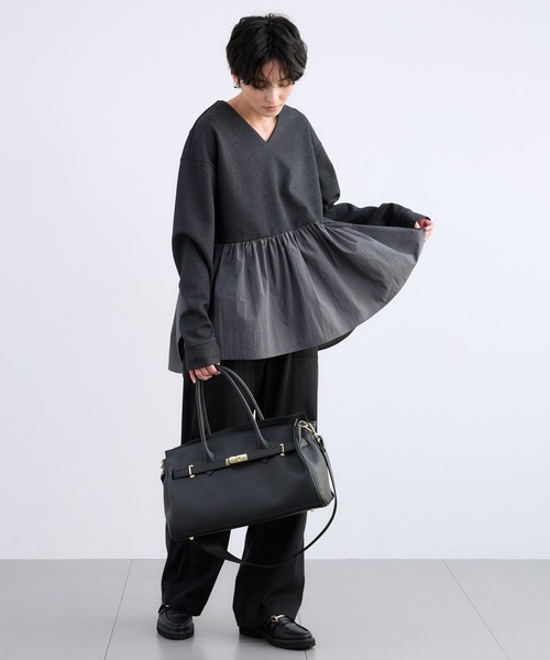 BARNYARDSTORM(バンヤードストーム)の「BARNYARDSTORM / Vネックペプラムプルオーバー / マシンウォッシャブル(Tシャツ/カットソー・レディース・ブラック/ブルー/クリーム/チャコール・FREE)」の21枚目の写真