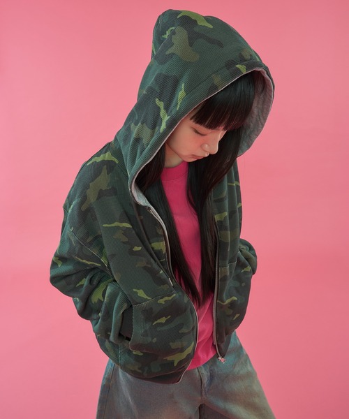 WISH FOR EVER（ウィッシュフォーエバー）の「【 2color / 3size 】REVERSIBLE SWEAT THERMAL ZIP HOODIE / リバーシブルスウェットサーマルジップフーディ（パーカー・メンズ・ピンク/グリーン・MEDIUM/SMALL/LARGE）」の21枚目の写真